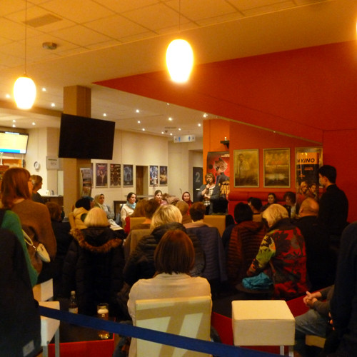 Gespräch Fluchterfahrungen im Movieworld